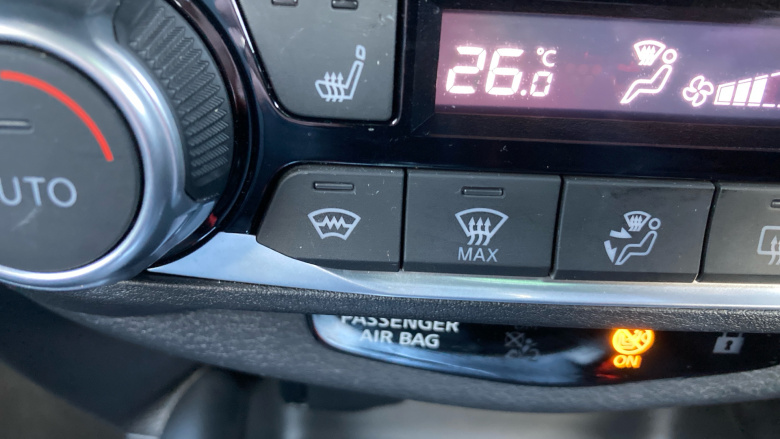 Nissan Juke 1.0 DiG-T 114 Tekna 5dr Petrol Hatchback